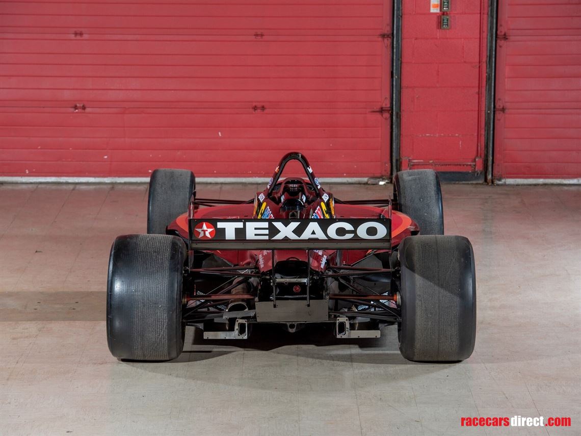 2000-lola-ford-b2k00-hu09