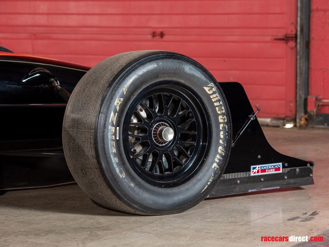 2000-lola-ford-b2k00-hu09