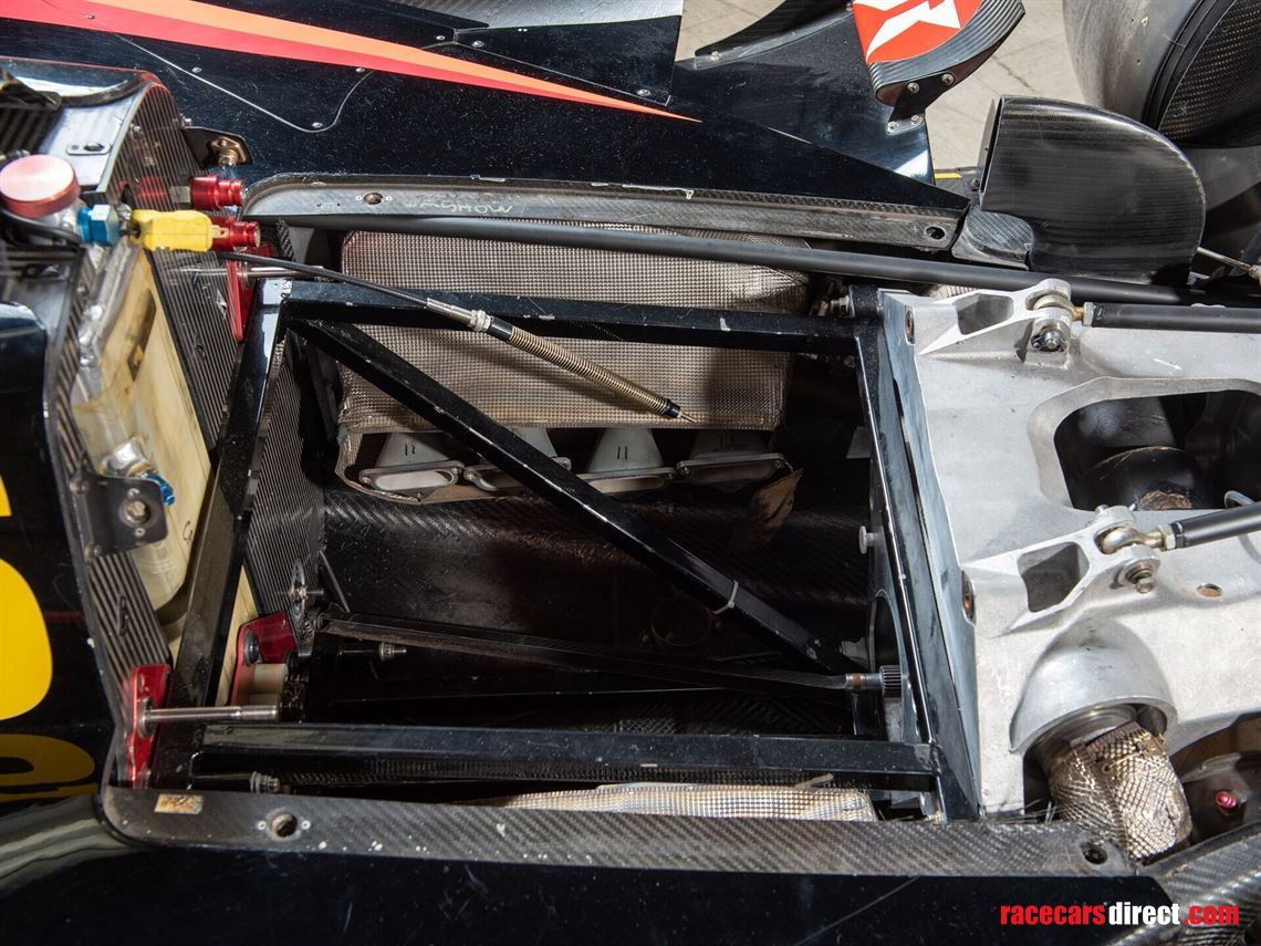 2000-lola-ford-b2k00-hu09