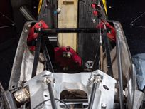 2000-lola-ford-b2k00-hu09