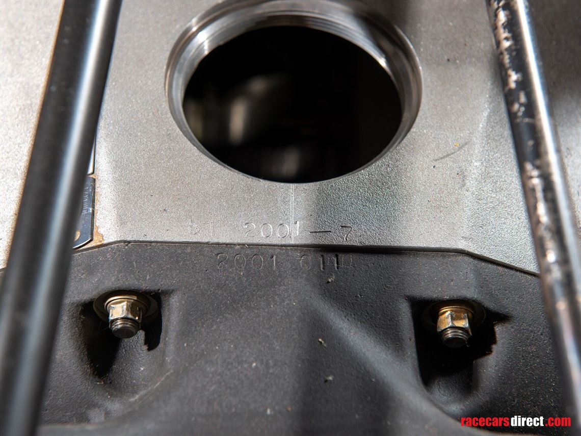 2000-lola-ford-b2k00-hu-07