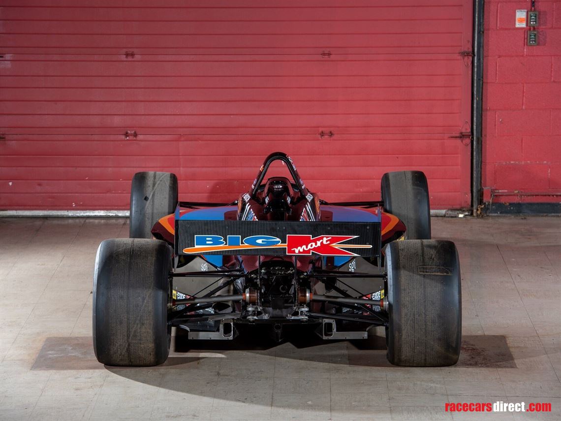 2000-lola-ford-b2k00-hu-07