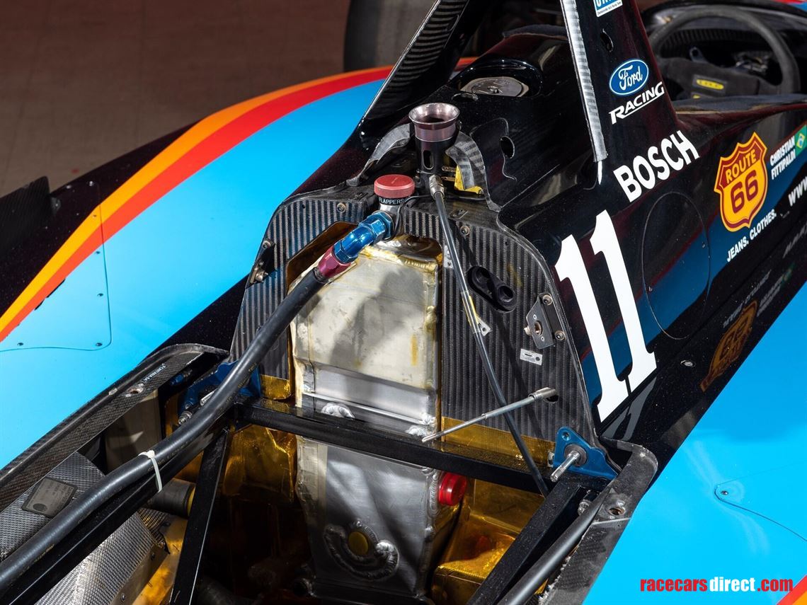 2000-lola-ford-b2k00-hu-07