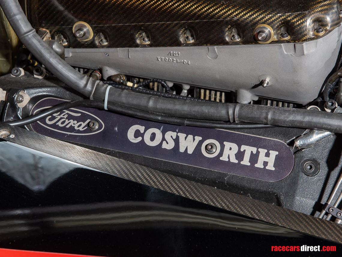 2000-lola-ford-b2k00-hu-03