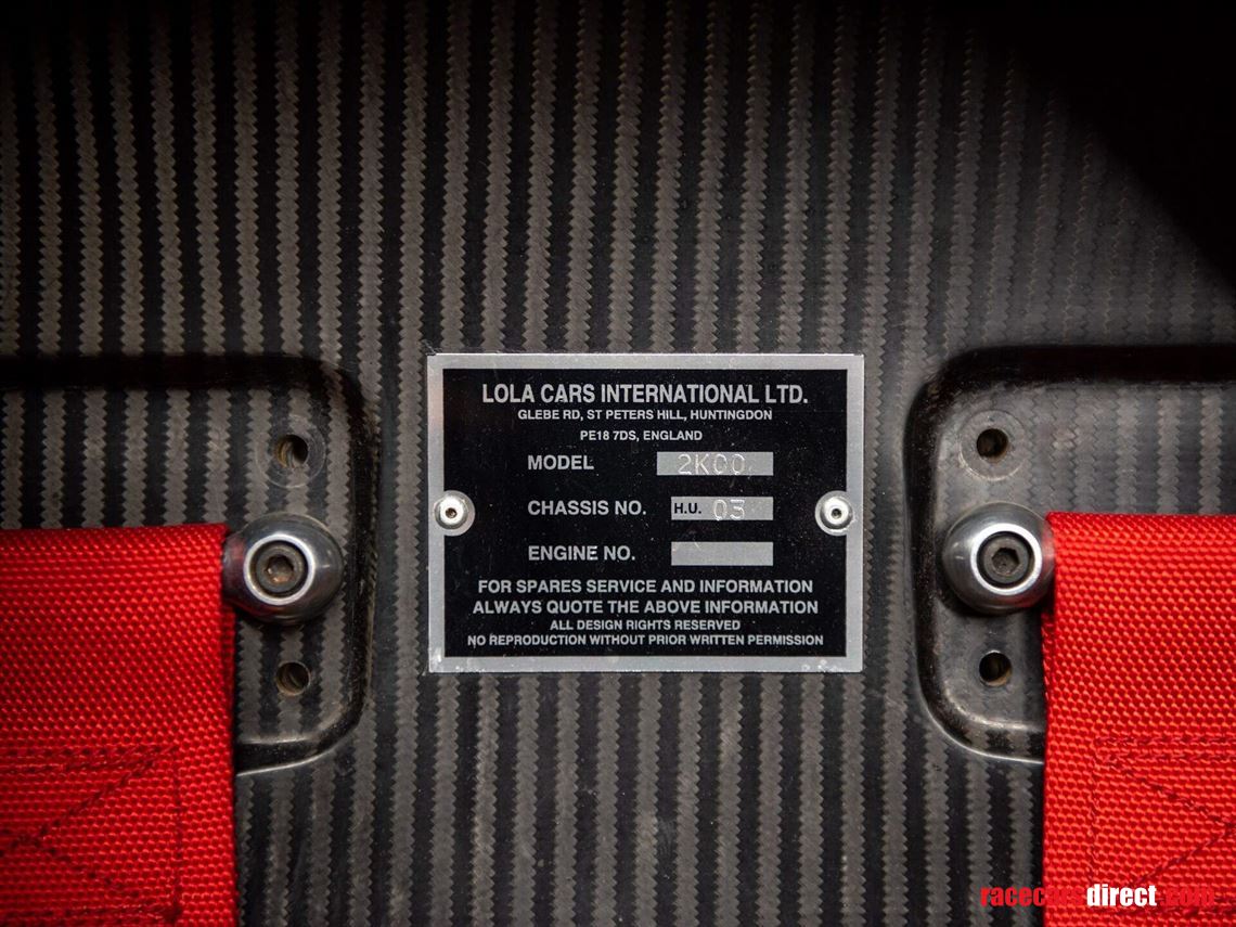 2000-lola-ford-b2k00-hu-03