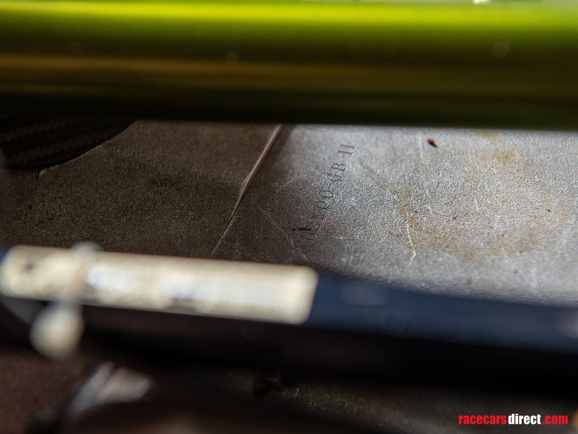 2001-lola-toyota-b0100-hu09