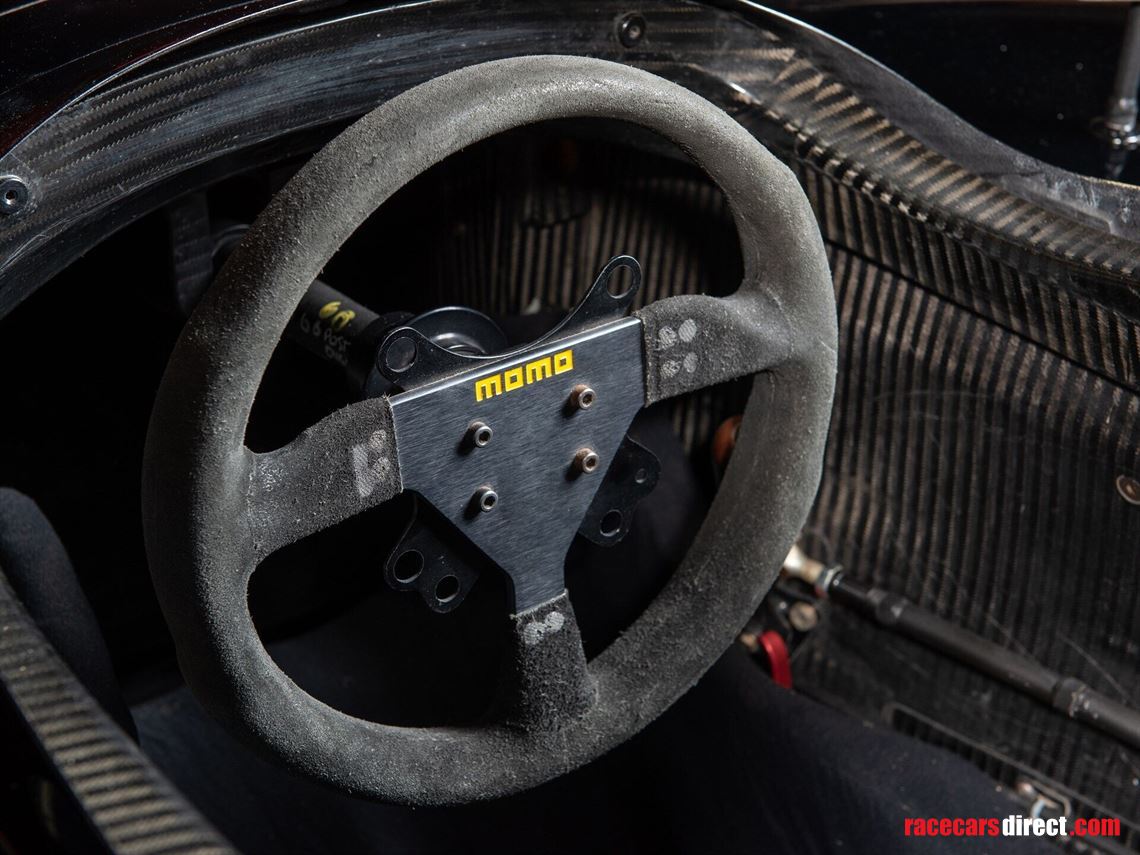 2001-lola-toyota-b0100-hu09