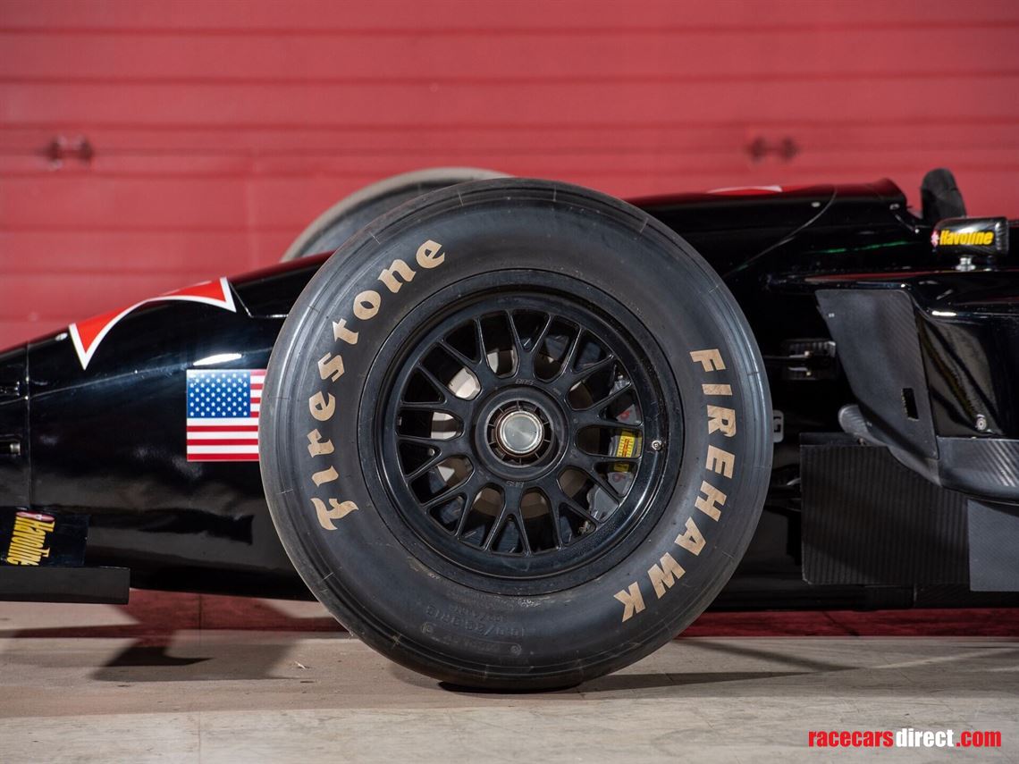 2001-lola-toyota-b0100-hu16