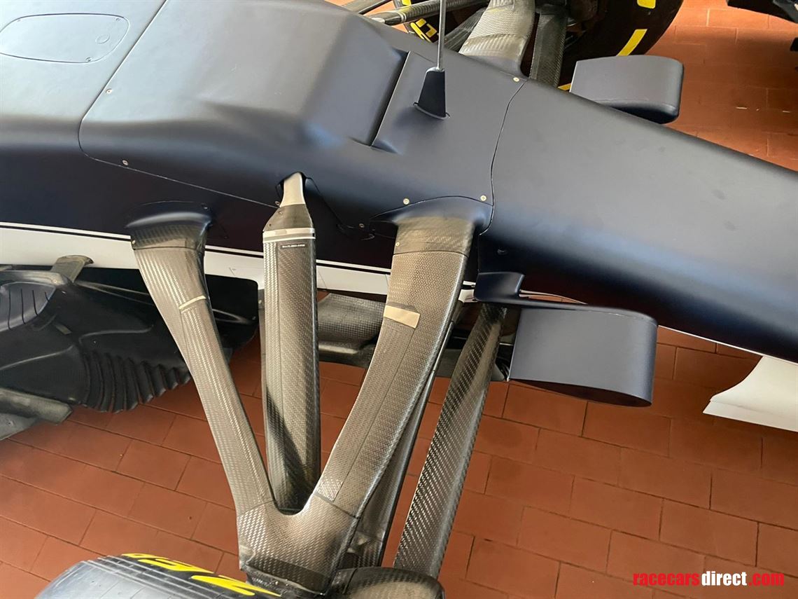 toro-rosso-f1-str14-2019---real-car---ex-kvya