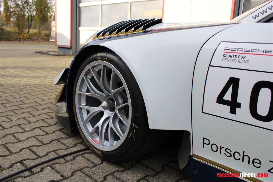 porsche-911-gt3-r-stand-2018