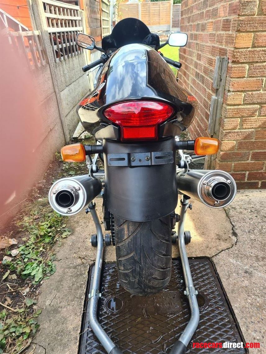 suzuki-gsx1300r-hayabusa-2004-engine-motor-mk