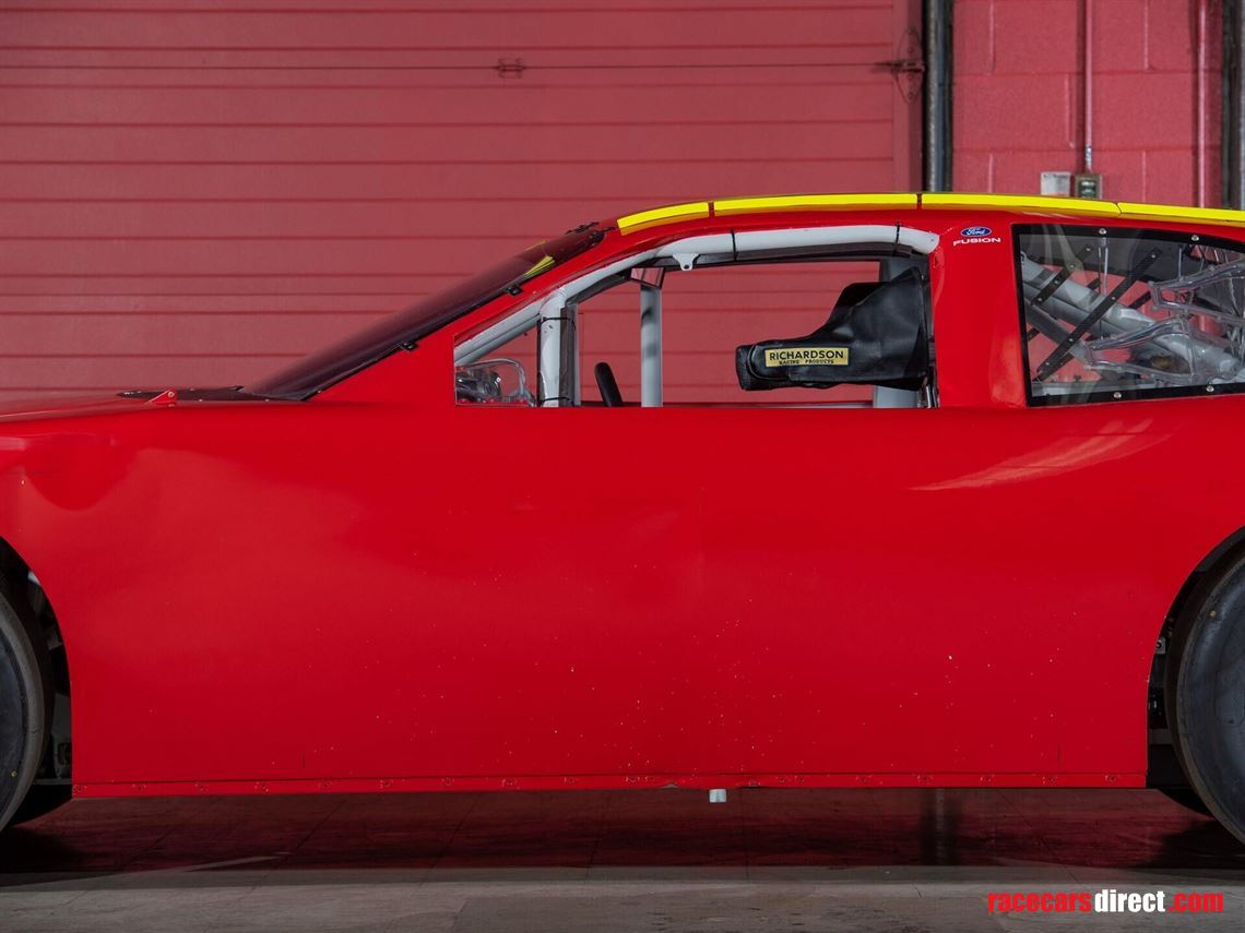 2007-ford-fusion-nascar