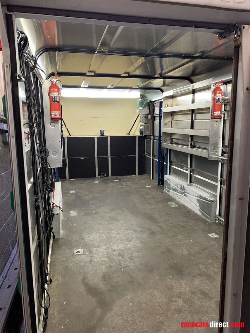 dastle-16ft-racebox-2004-with-awning