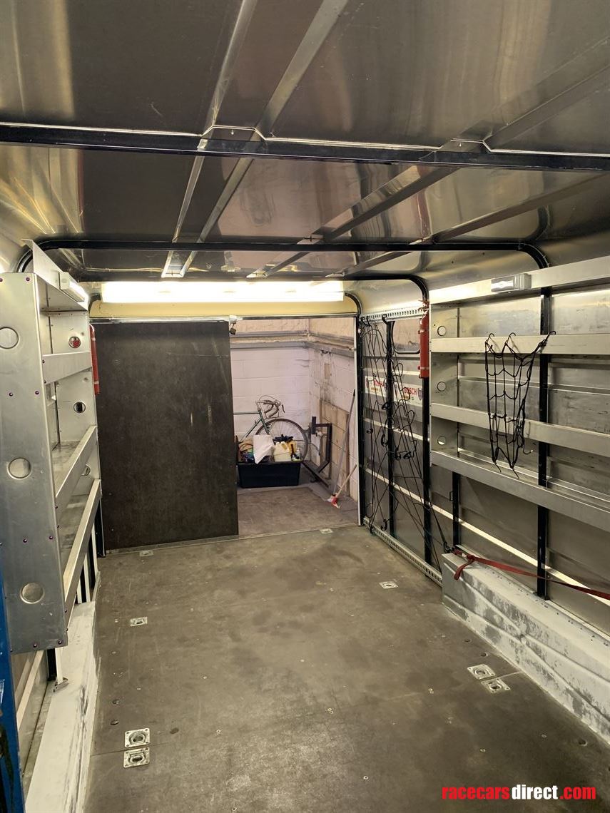 dastle-16ft-racebox-2004-with-awning