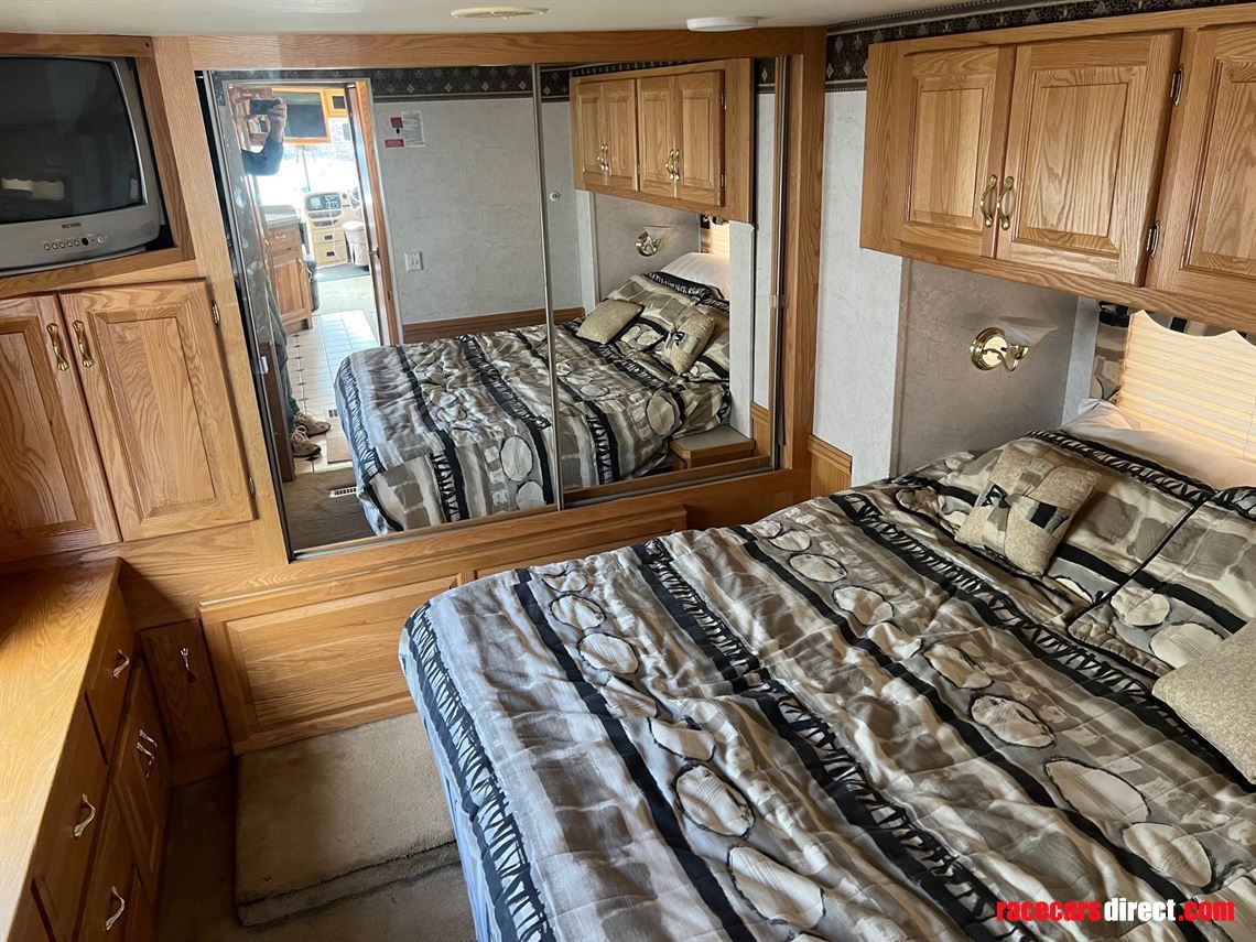 40ft-newmar-dutch-star-diesel-motorhome