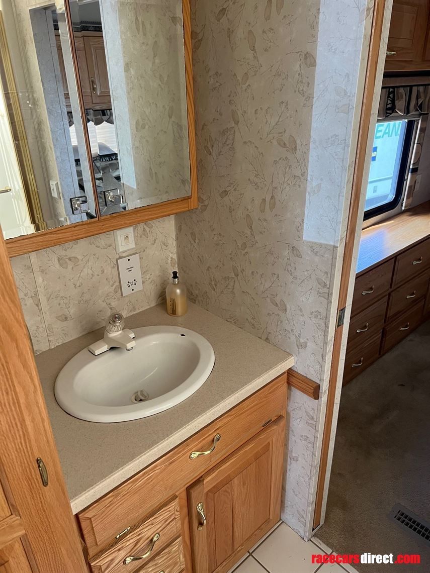 40ft-newmar-dutch-star-diesel-motorhome