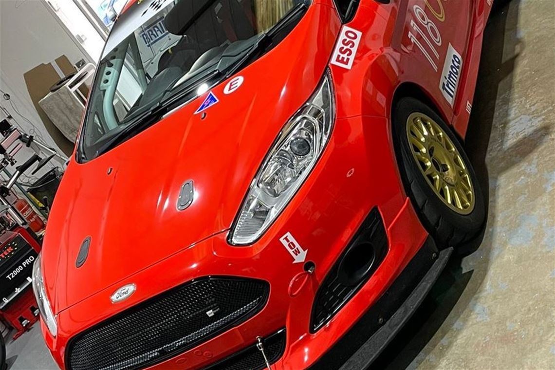 ford-fiesta-st-16-turbo-mk-7-race-car