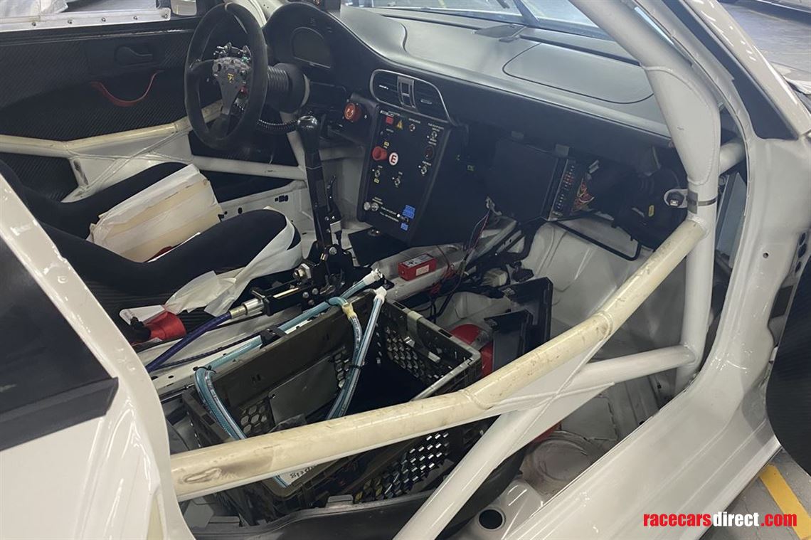 2011-porsche-997-gt3-cup-gen2