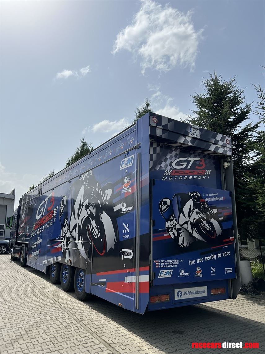 race-trailer-for-motorcycles-man-tgx