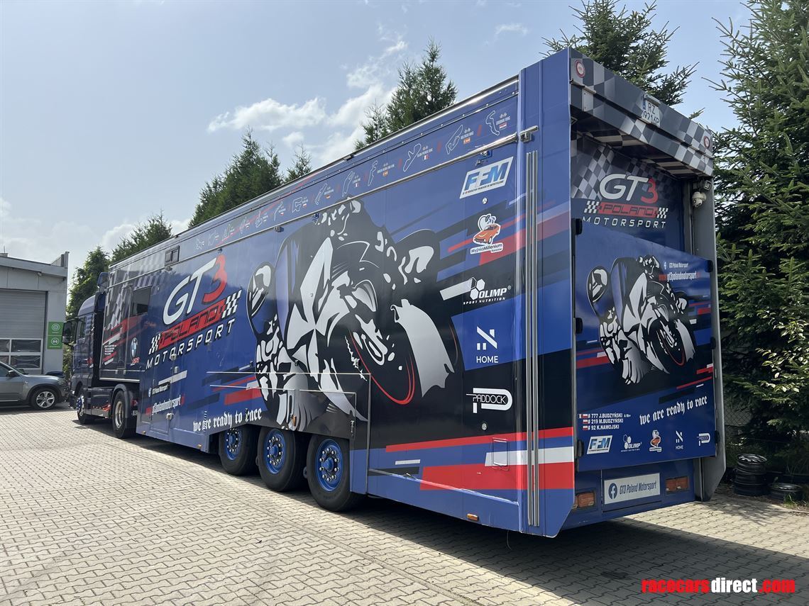 race-trailer-for-motorcycles-man-tgx