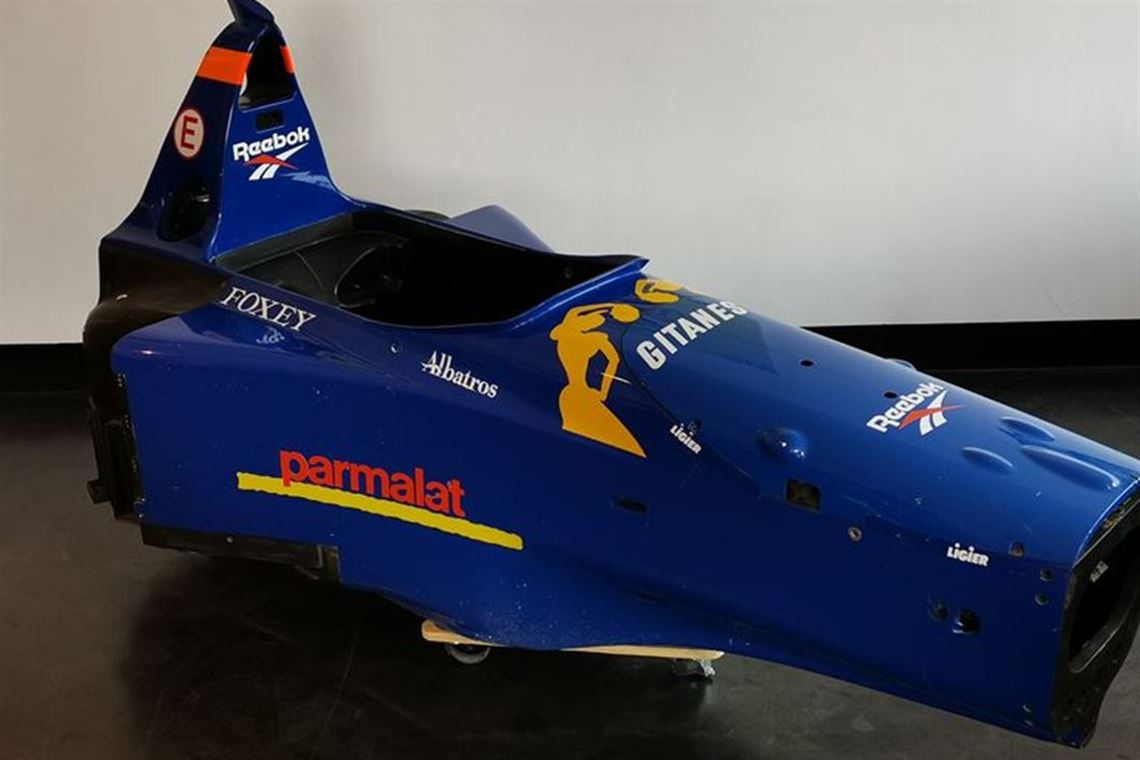 1995-ligier-f1-js41-broken-security-cell