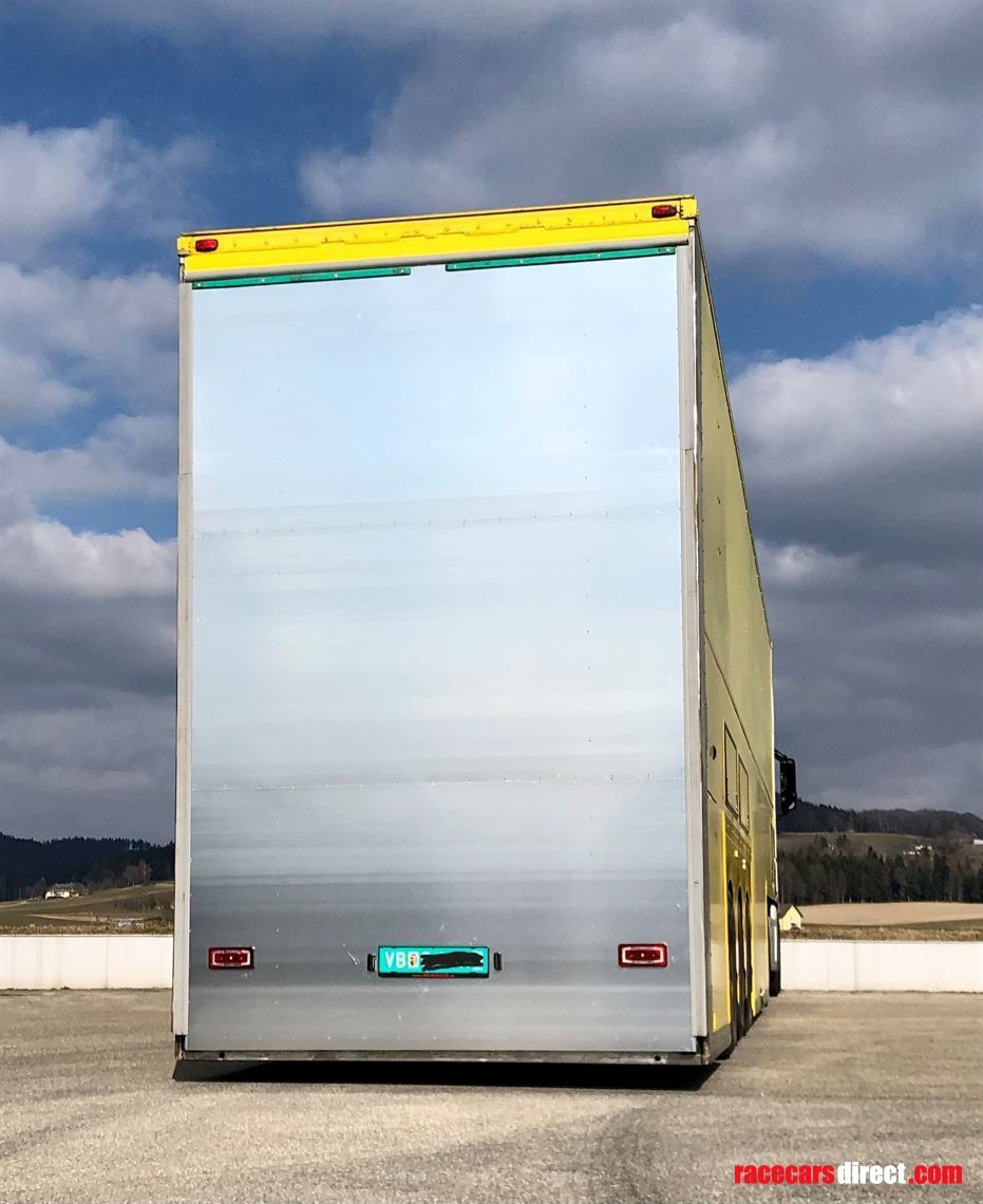 race-trailer---3-cars-living-space-option