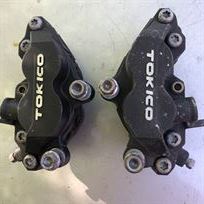 pair-small-alloy-4-pot-calipers---tokico