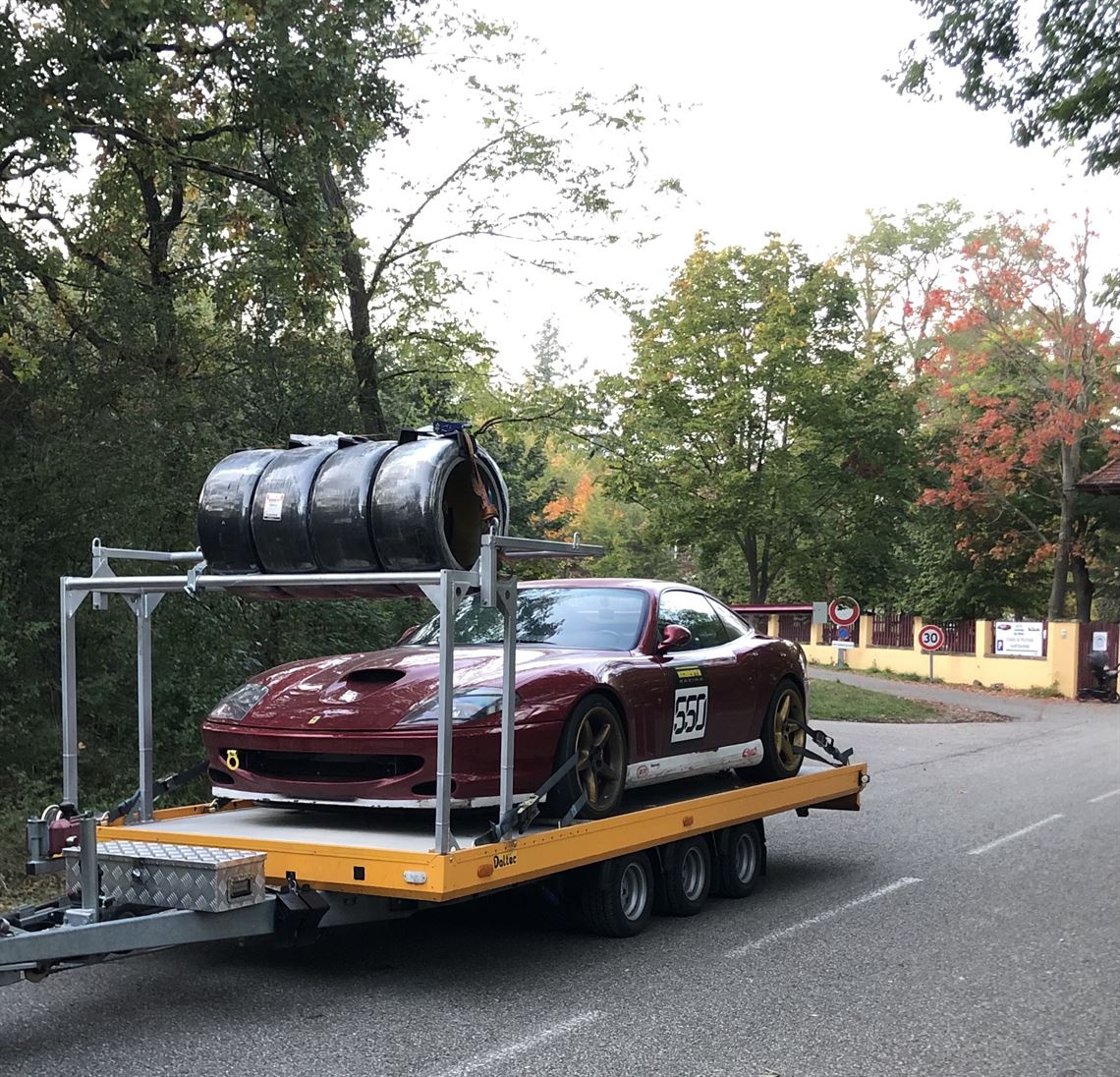 ferrari-550-maranello