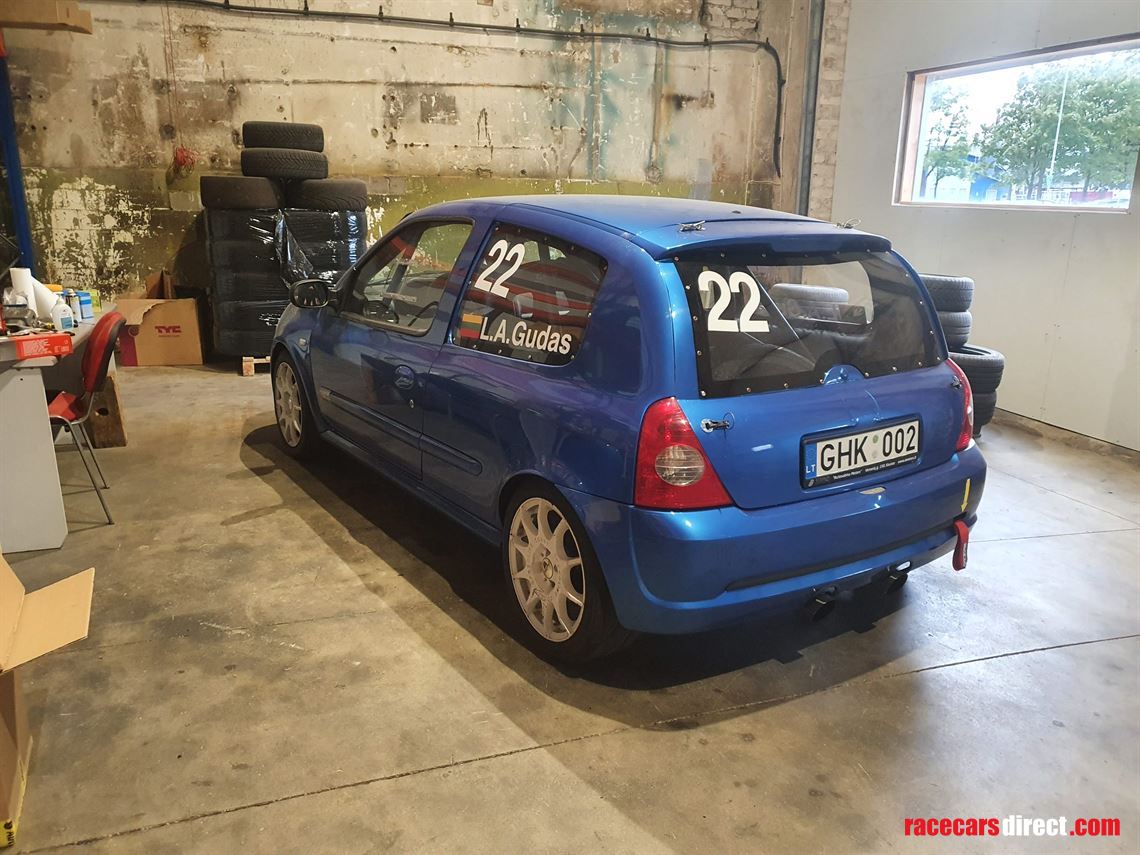 renault-clio-182-race-car