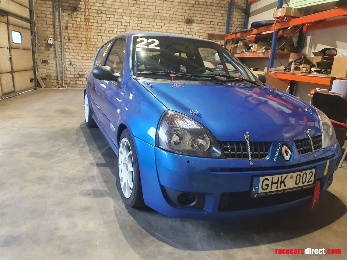 renault-clio-182-race-car