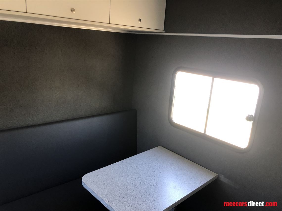 de-rema-semi-trailer-for-the-transport-of-com