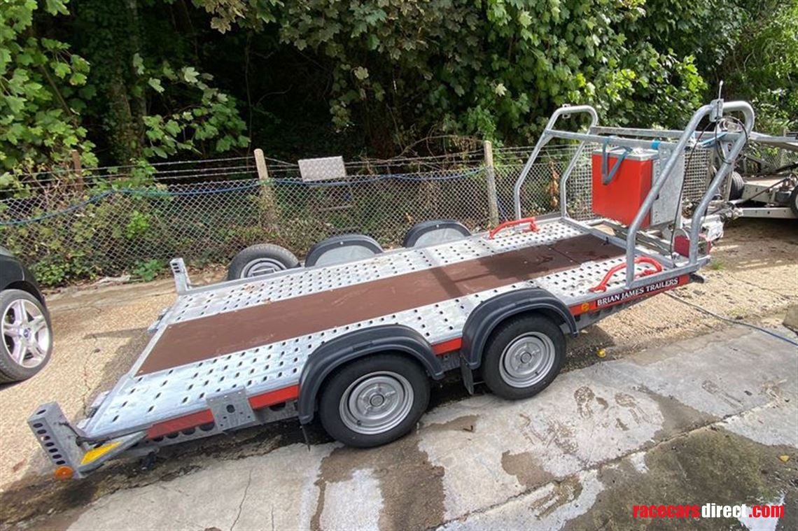 brian-james-a4-transporter-33m-x-17m-2000kg