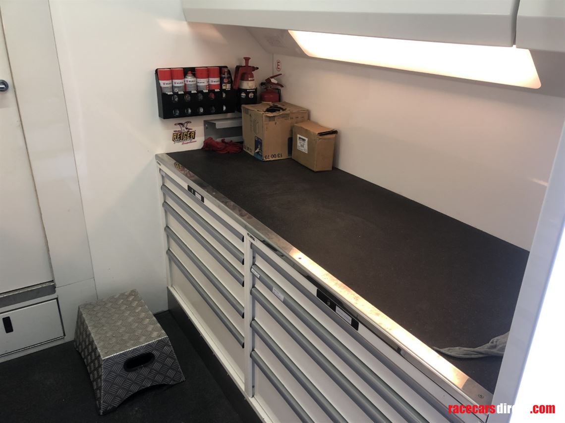 volvo-fh13-service-truck