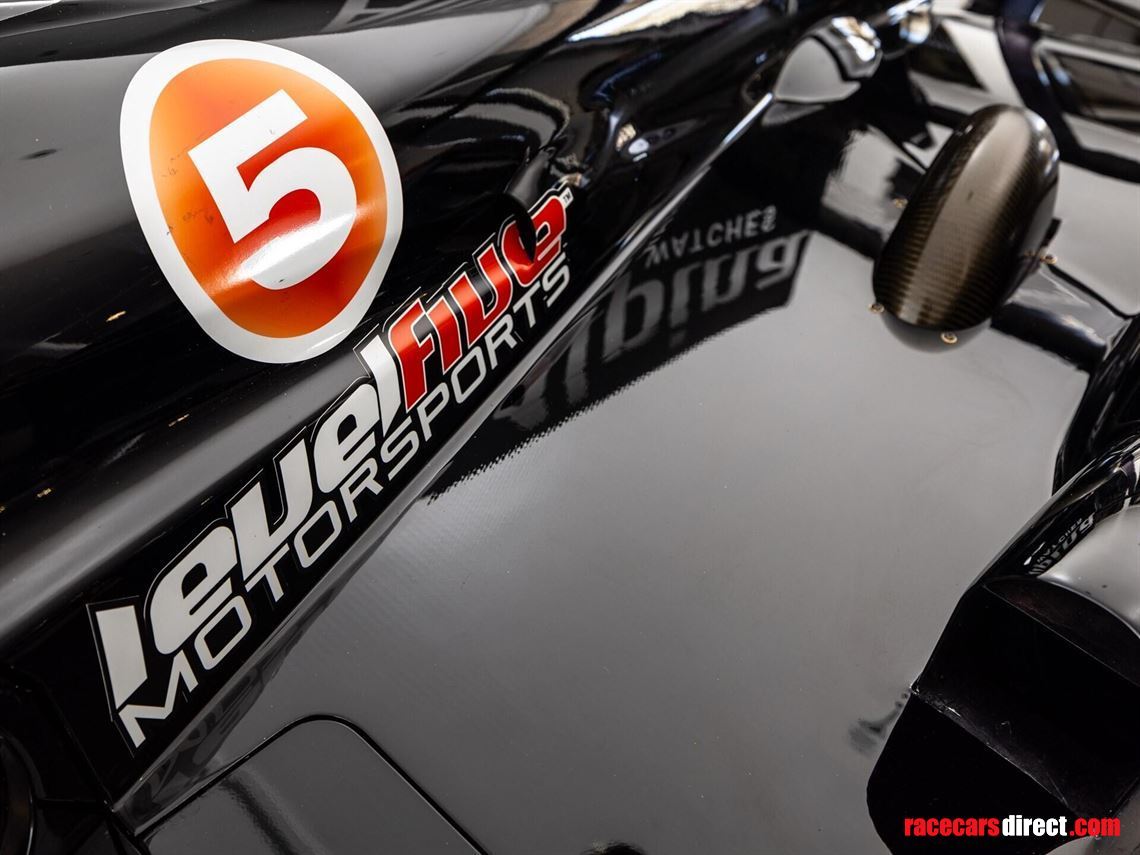 2011-lola-b1183---hu05