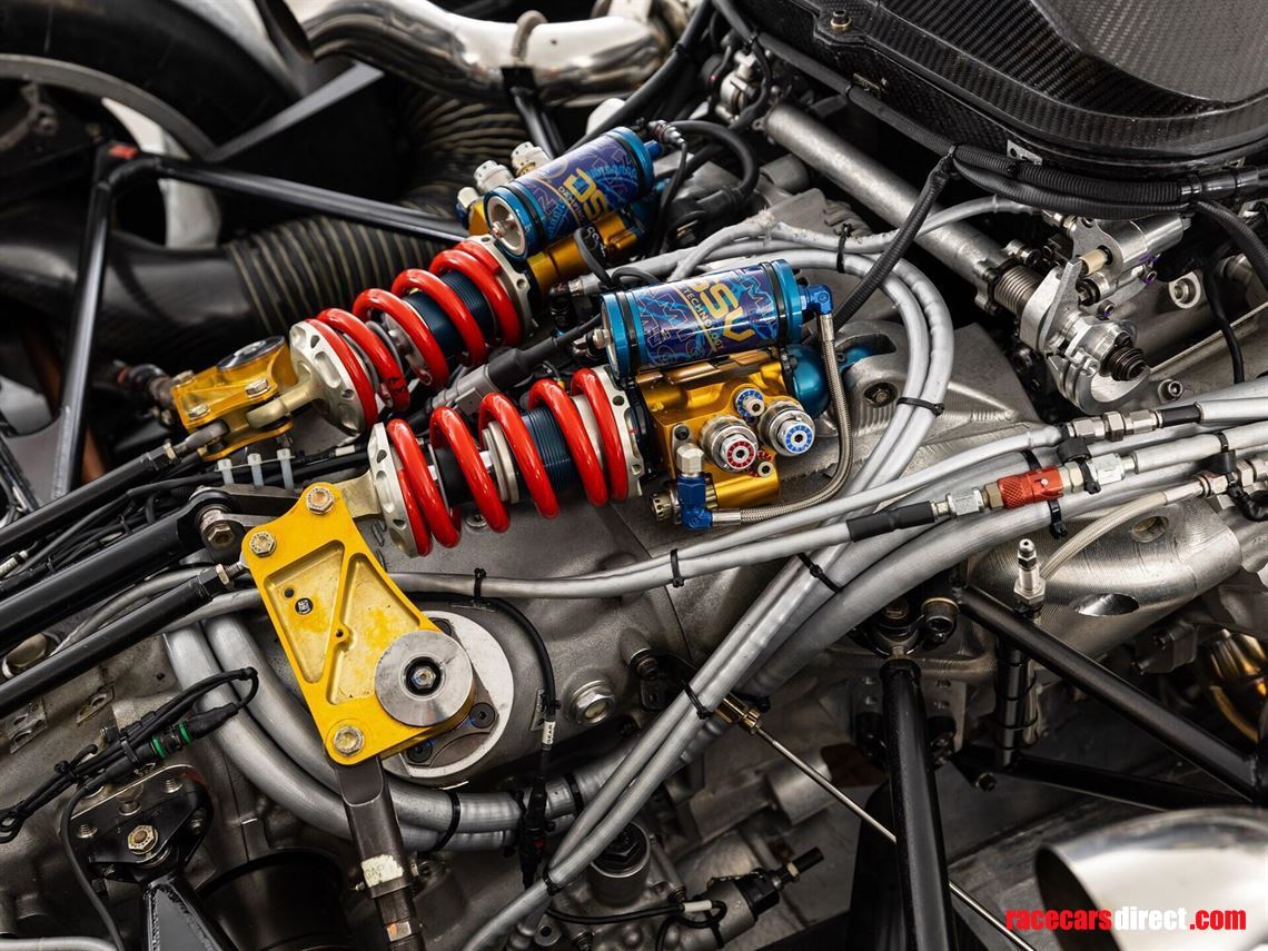 2011-lola-b1183---hu05