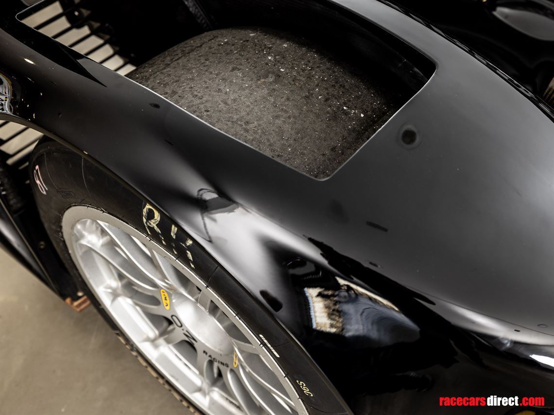 2011-lola-b1183---hu05