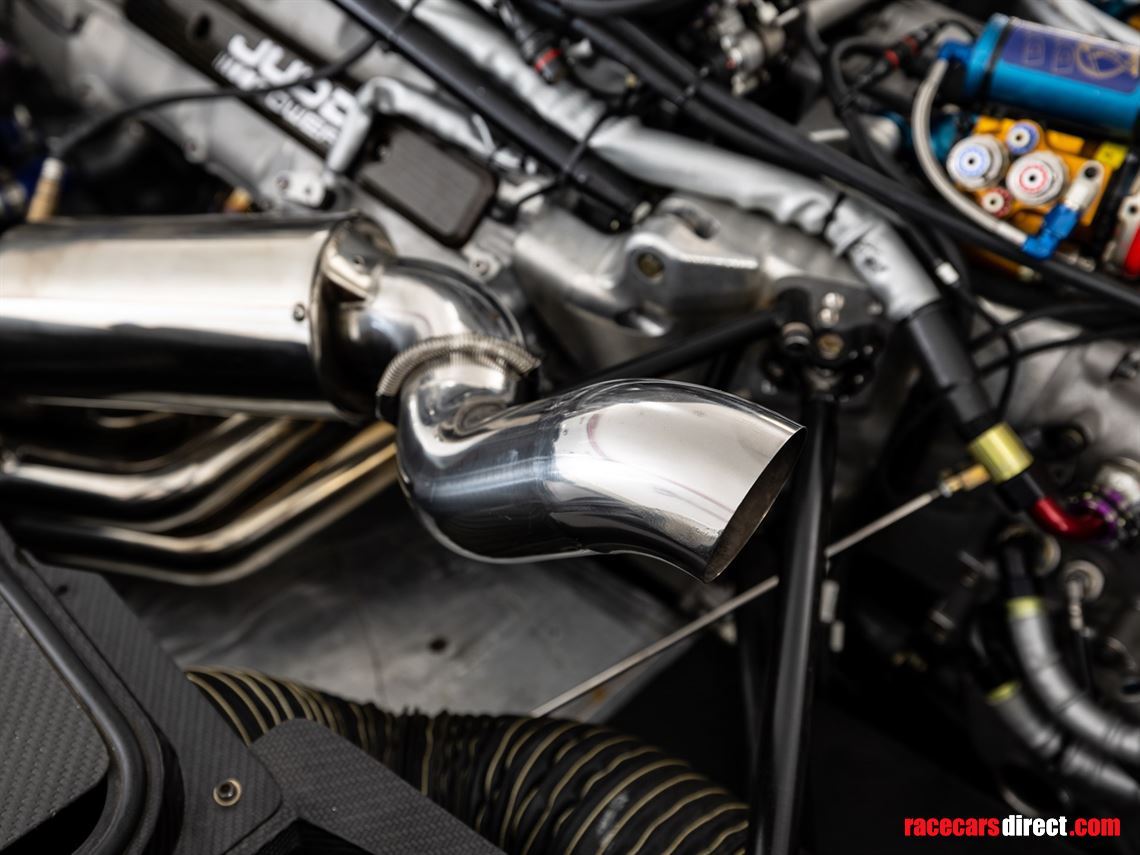 2011-lola-b1183---hu05