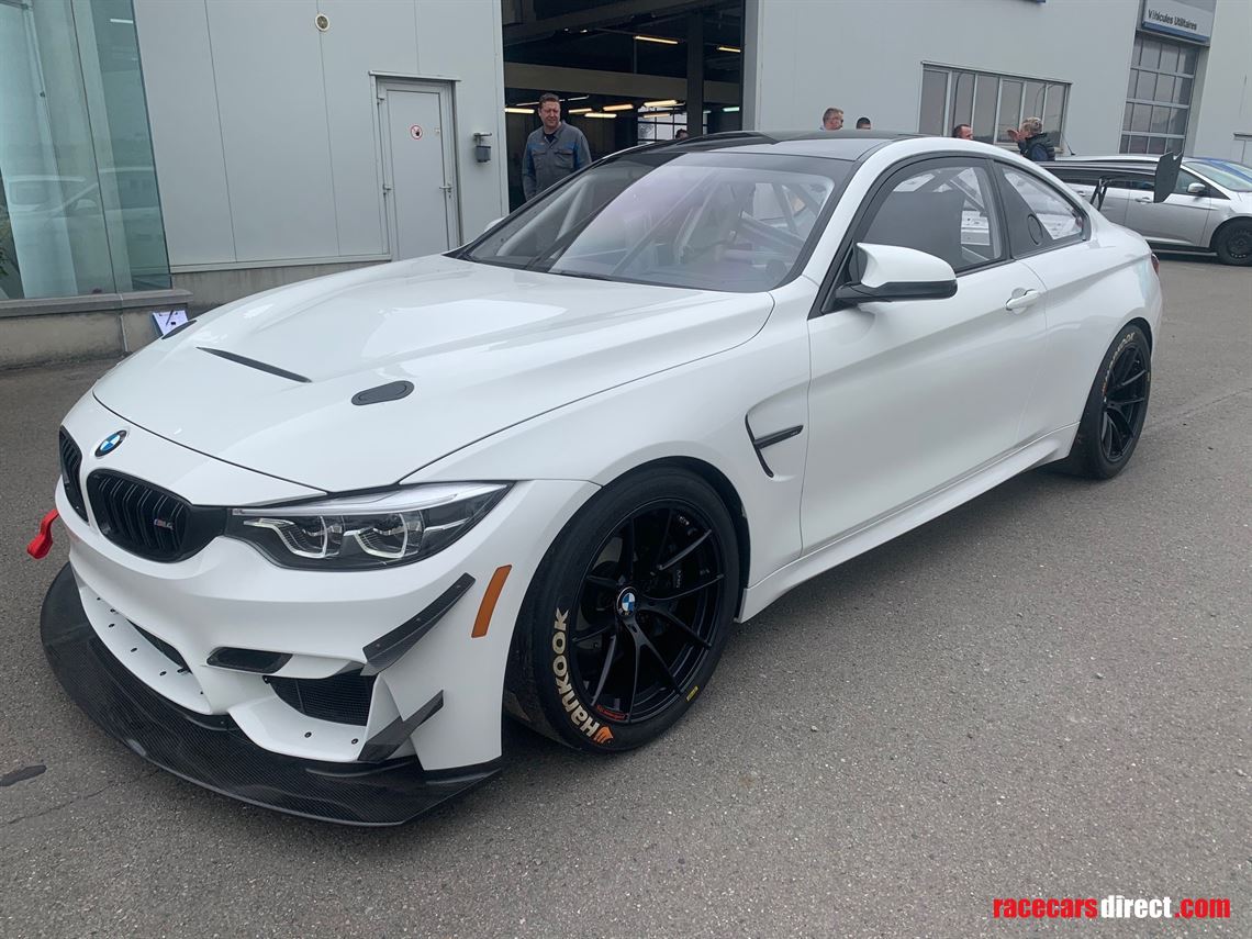 bmw-m4-gt4-evo---low-mileage-perfect-conditio