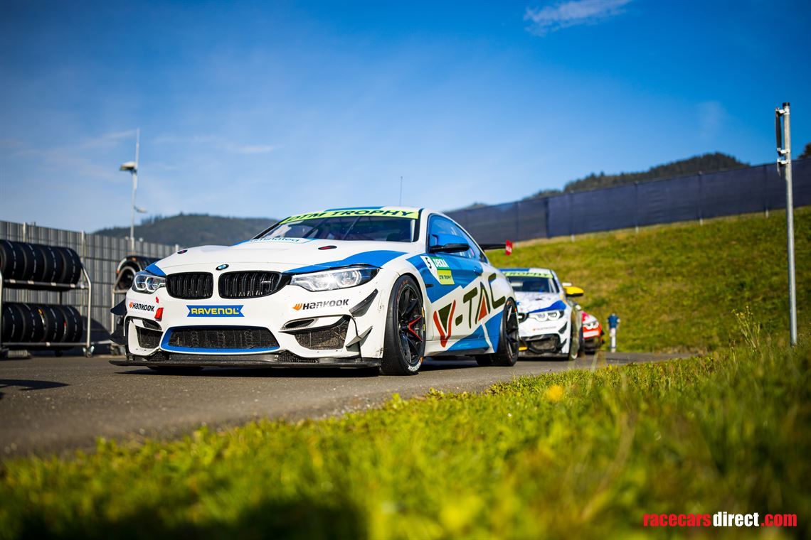 bmw-m4-gt4-evo---low-mileage-perfect-conditio