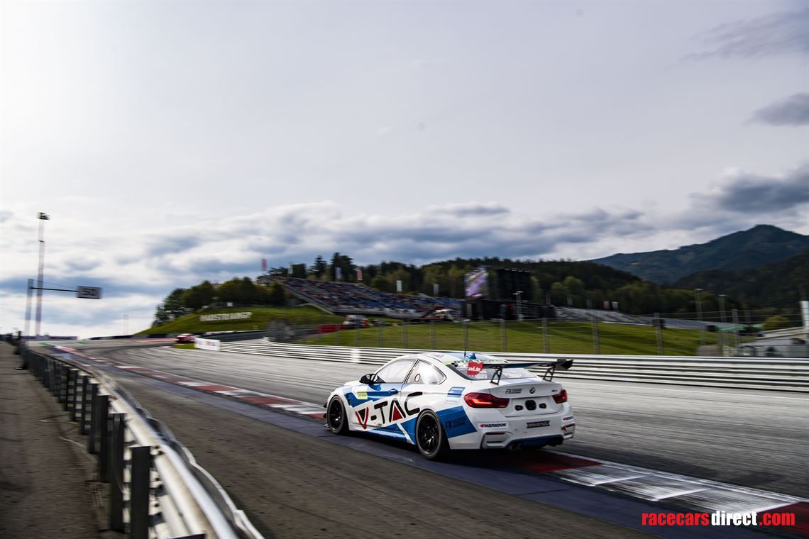 bmw-m4-gt4-evo---low-mileage-perfect-conditio