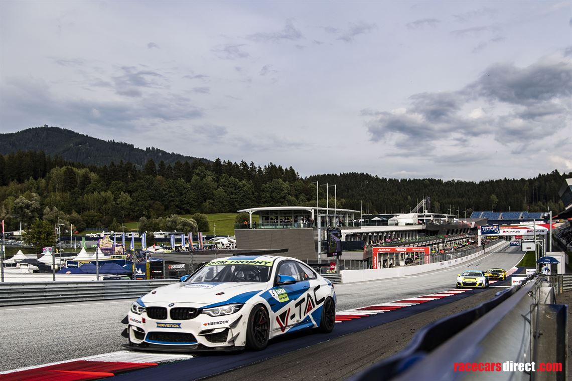 bmw-m4-gt4-evo---low-mileage-perfect-conditio