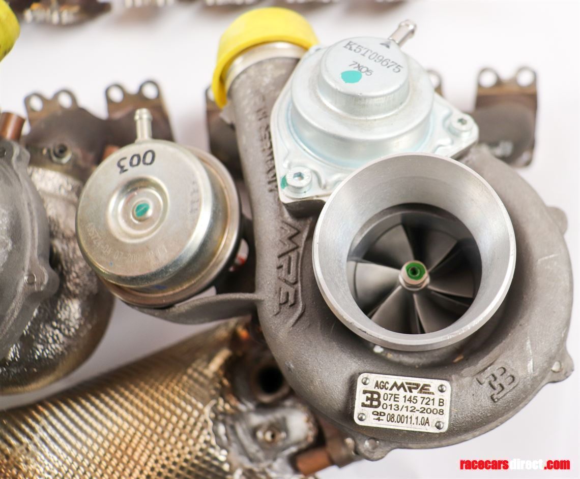 bugatti-veyron-exhaust-manifold-with-4-turbos