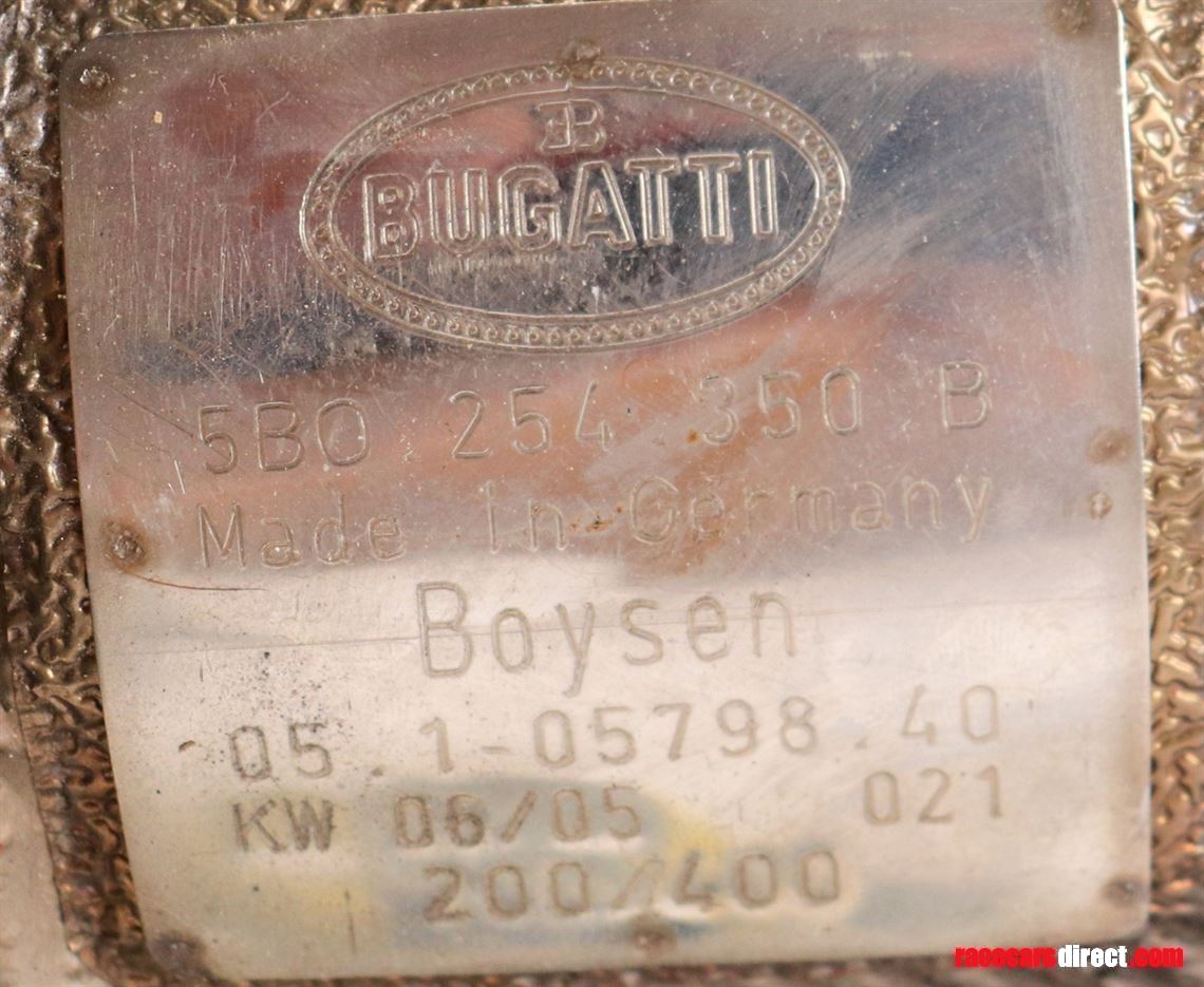 bugatti-veyron-exhaust-manifold-with-4-turbos