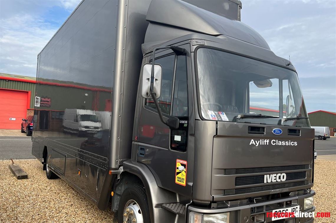 racecar-transporter-cw-awning