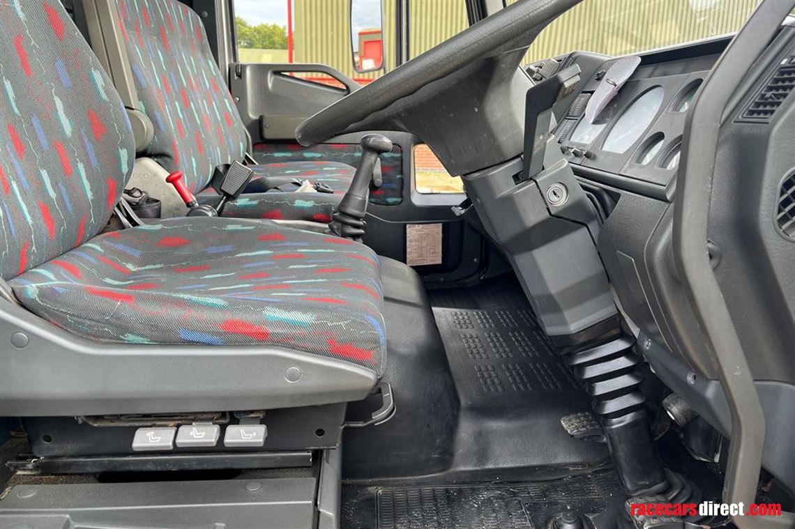 racecar-transporter-cw-awning