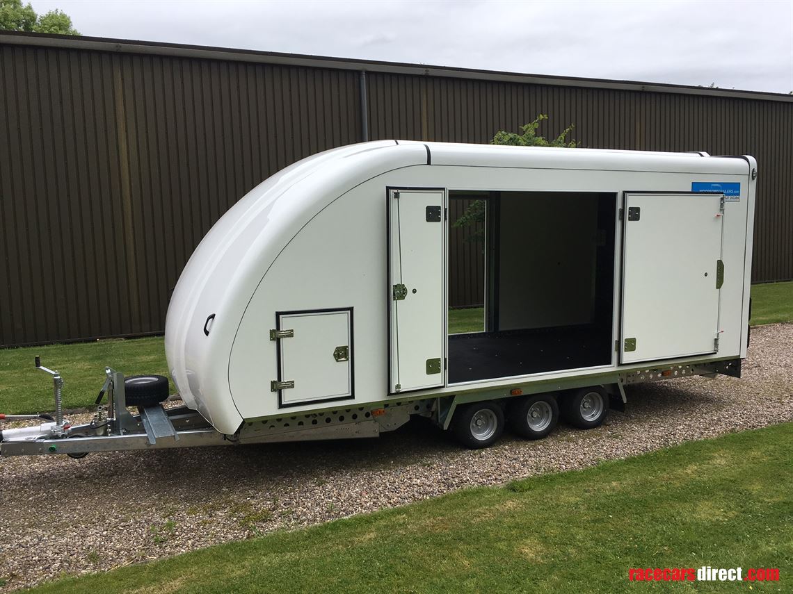 woodford-covered-car-transporter