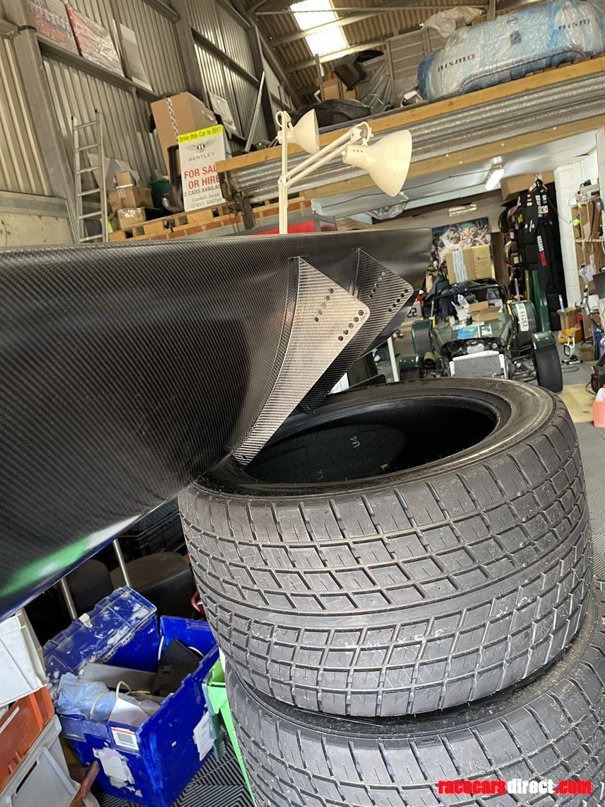 nissan-gt3-rear-spoiler