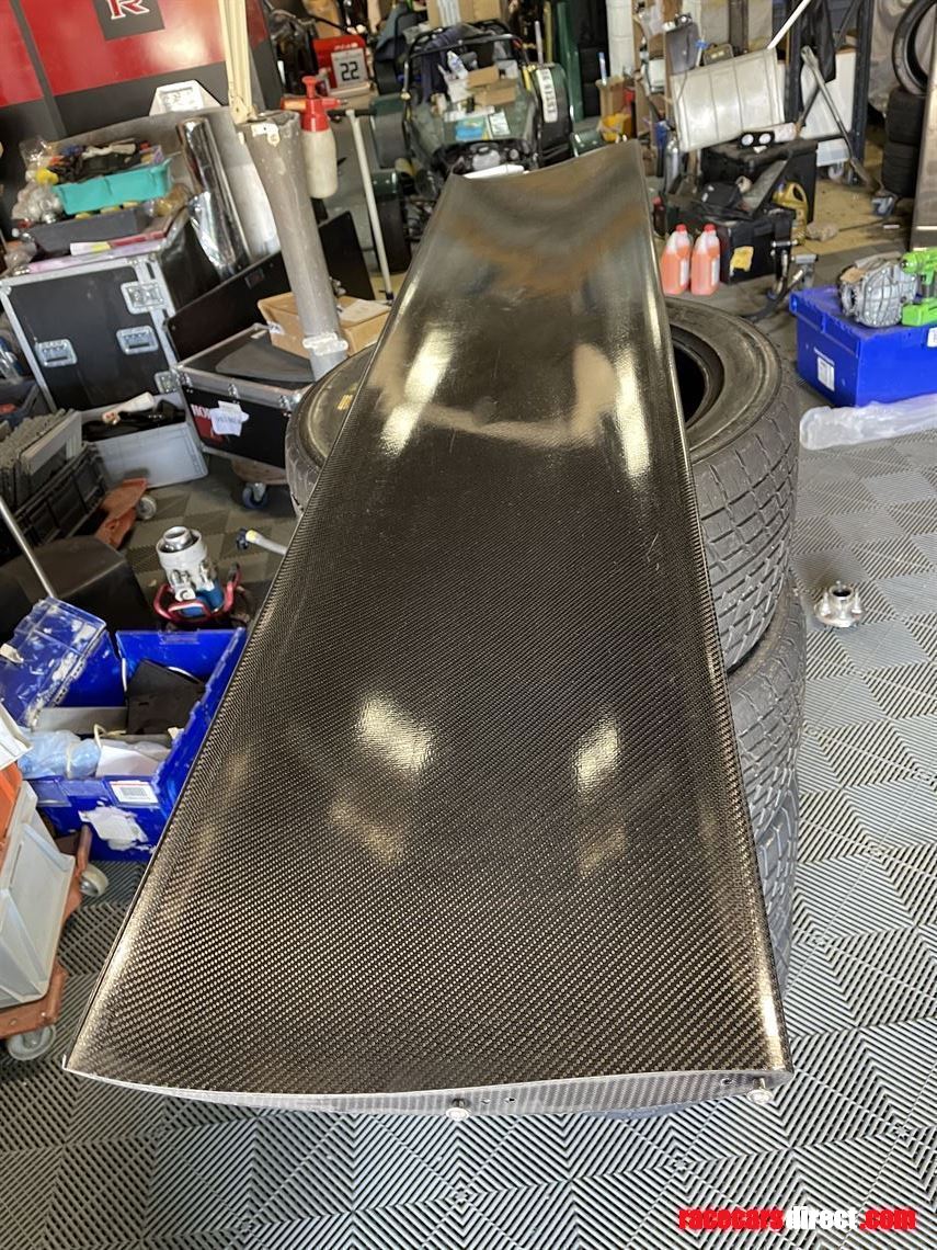 nissan-gt3-rear-spoiler