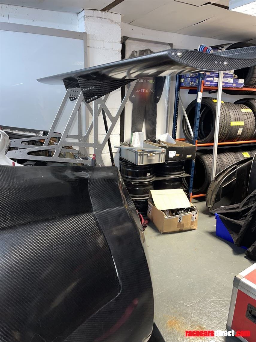 nissan-gt3-rear-spoiler