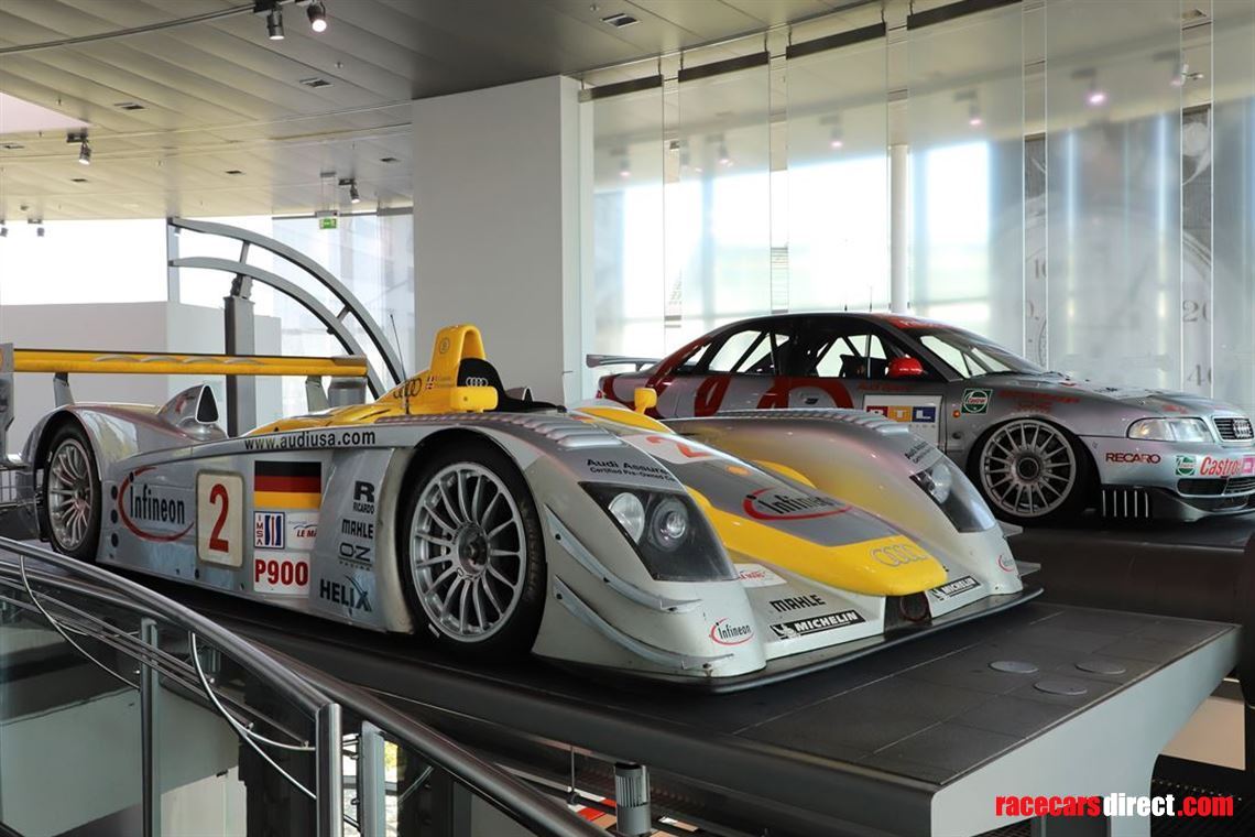 wanted-audi-r8-lmp-damaged-bodywork